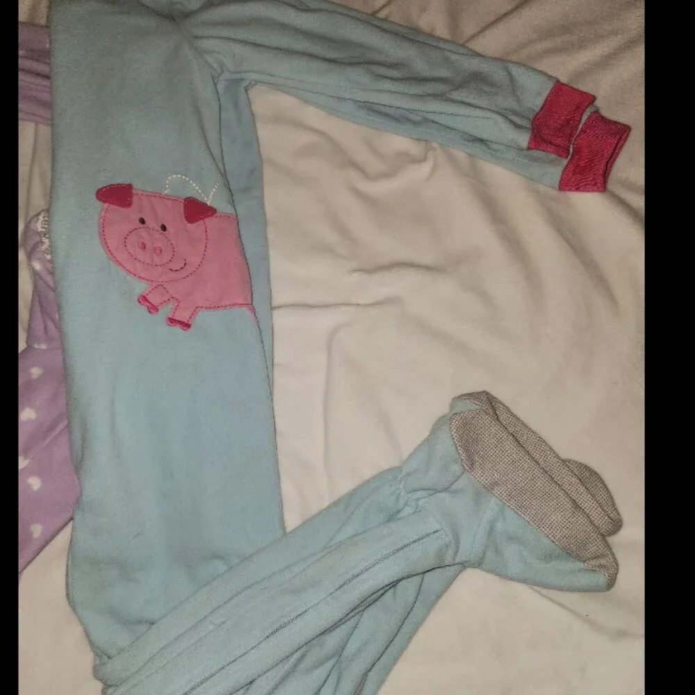 3 Pairs 5T Footie Jammies - Picture 2 of 5